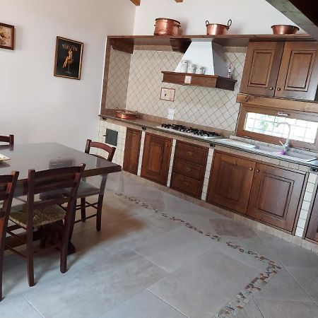 La Casa Sull'Aia,Av Panzió Santo Stefano del Sole Kültér fotó